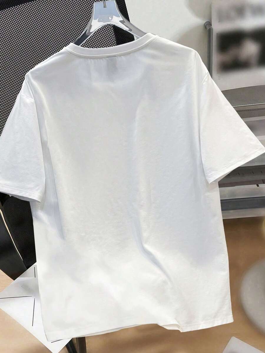 Men's White Loose Fit Graphic  - đánh giá và giá Tee Graphic Print